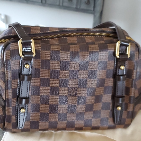 Authentic Louis Vuitton Rivington PM - Picture 4 of 10
